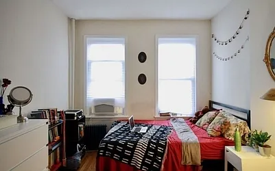 Rented by Delmark Realty LLC