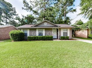 6233 S Hampton Dr, Montgomery, AL 36116