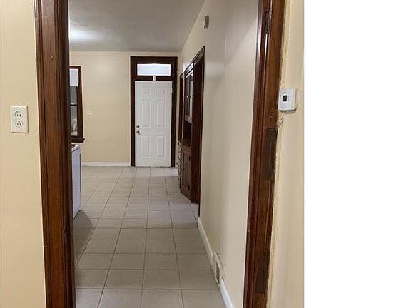 4th image of 8628 S Marquette Ave #1R