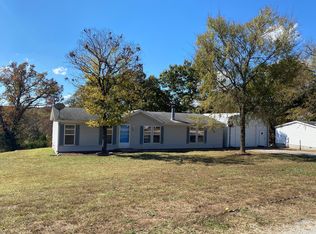 165 Cleartop Ln, Lampe, MO 65681