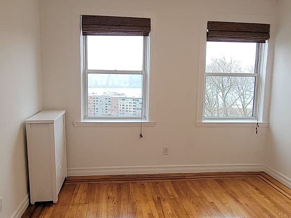 4th image of 5907 Boulevard E #E8
