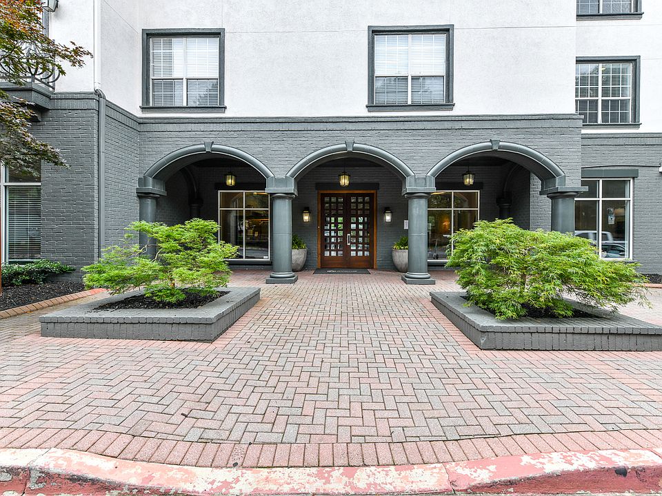 Building Photo 3