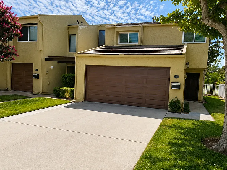 4701 Carmonita Ln — Photo 28