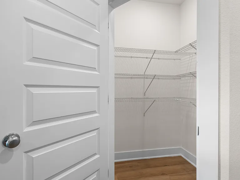 1009 Hayward Loop — Photo 13