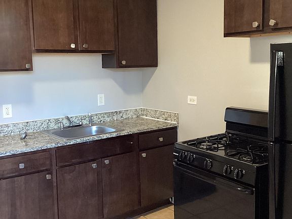 2nd image of 608 E 71st St #1W