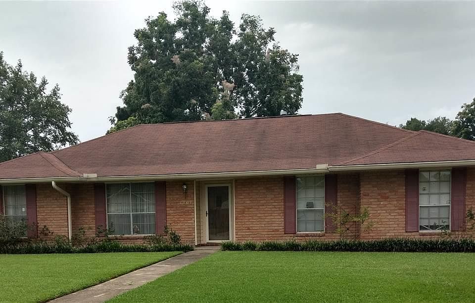 1st image of 1101 E Greenbriar St