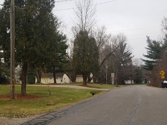 5th image of 2133 Rocklyn Dr