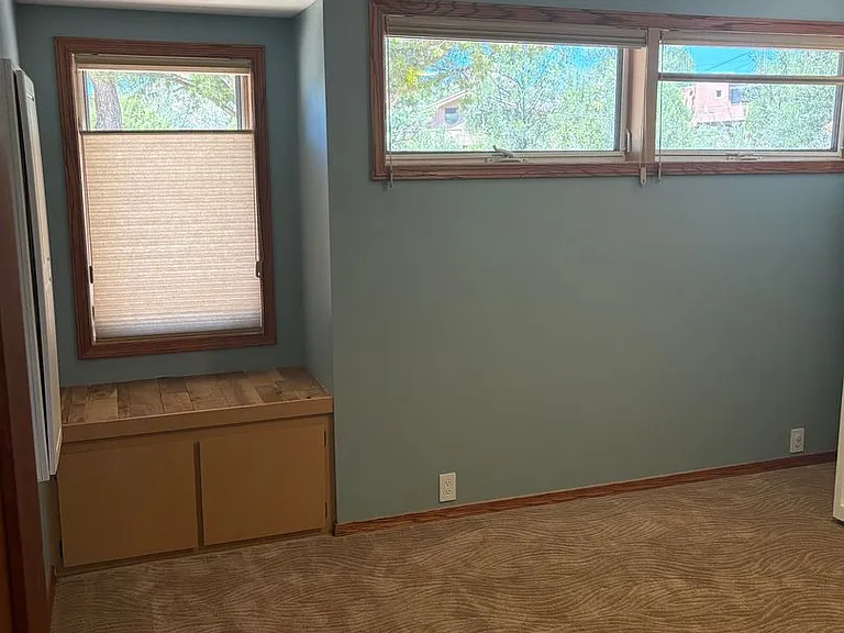 70 Moore Dr — Photo 18
