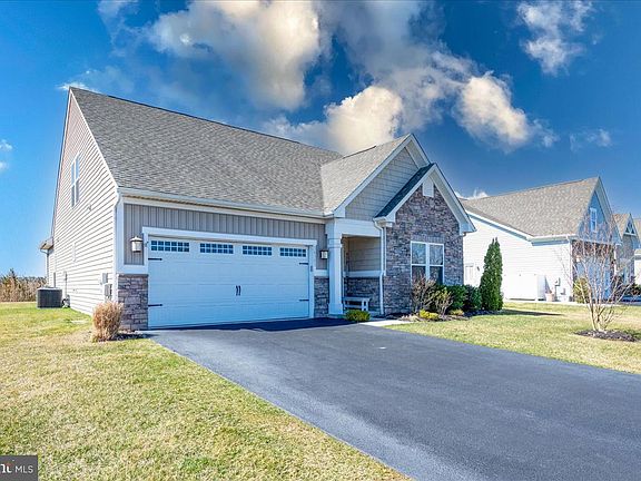 2nd image of 34101 Yemassee Ct