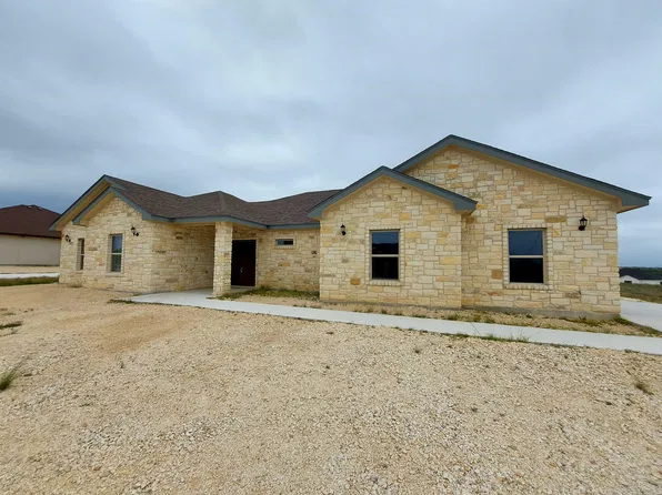 403 La Paz, Del Rio, TX 78840
