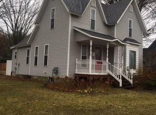 10838 Main St, Honor, MI 49640