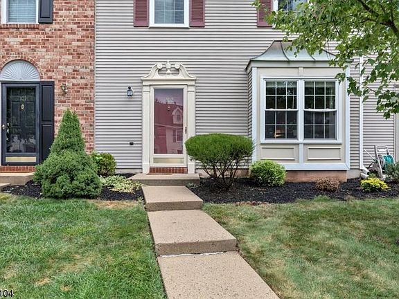 2nd image of 102 Red Crest Ln