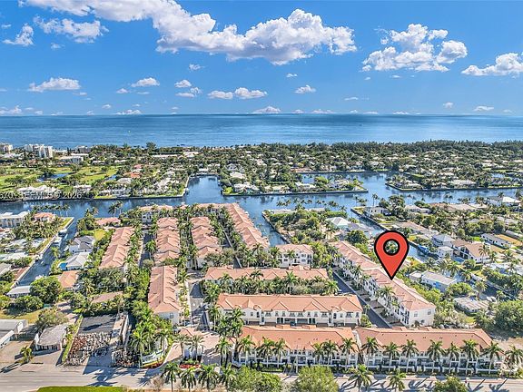3rd image of 3127 Waterside Cir