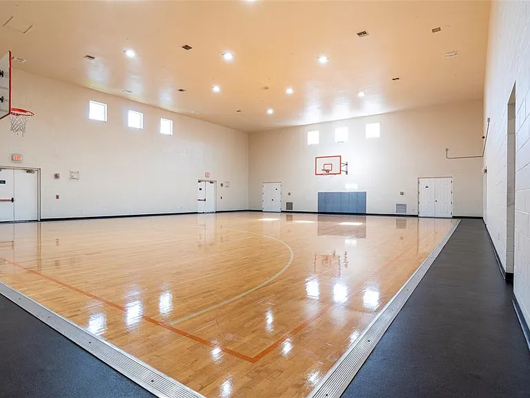 303 Southern Pecan Cir #107 — Photo 14