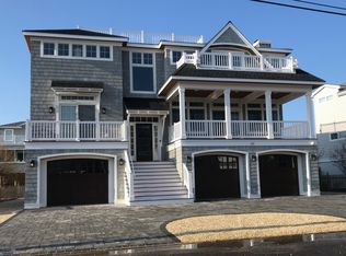 110 W Kirkland Ave, Brant Beach, NJ 08008