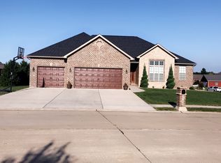 1700 Ontario Dr, Waterloo, IL 62298