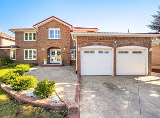 4 McFadden Dr, Brampton, ON L6Z3H4
