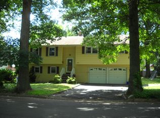 410 Evona Ave, Piscataway, NJ 08854