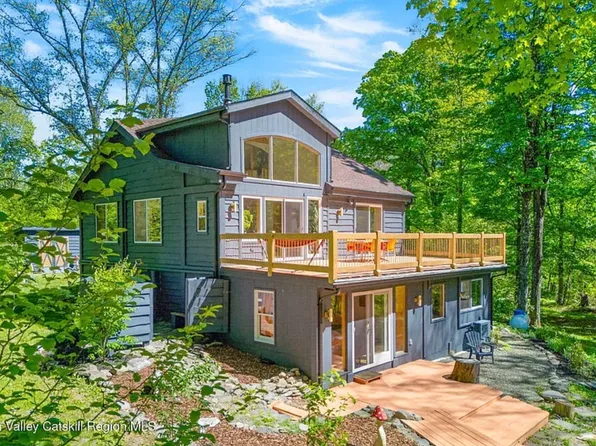 10 Kolb Rd, Olive, NY 12412