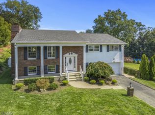 578 Totowa Rd, Totowa, NJ 07512