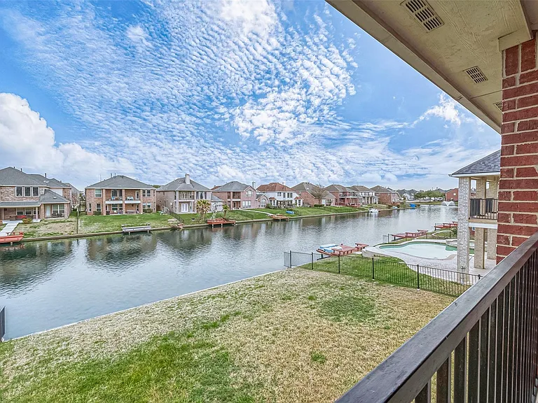 18118 Billabong Crescent Ct — Photo 42