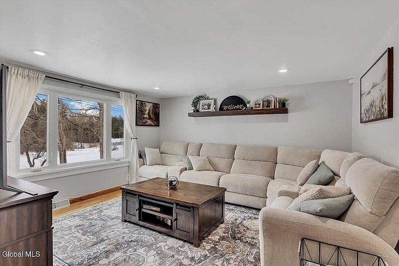 5th image of 34 Shelterwood Road