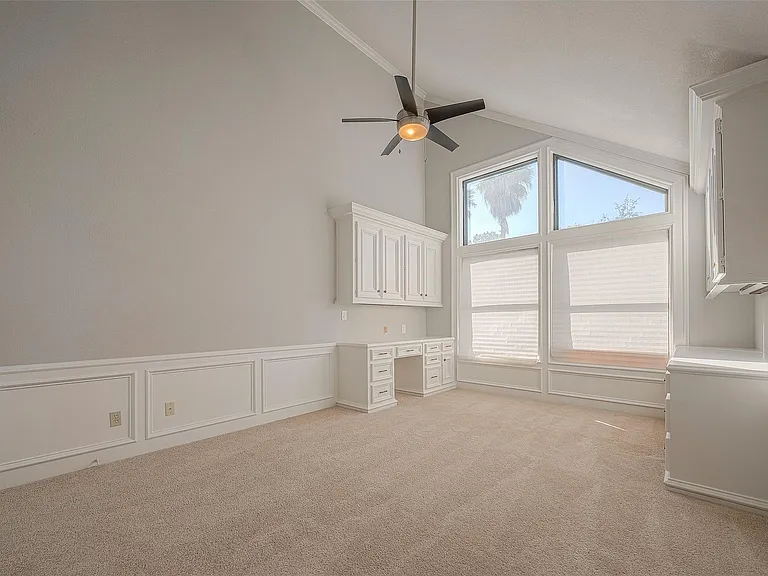 15714 Sylvan Lake Dr — Photo 33