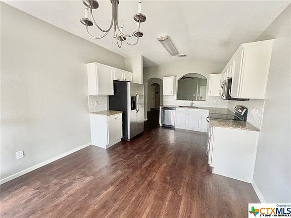 4th image of 4809 Bayer Hollow Dr