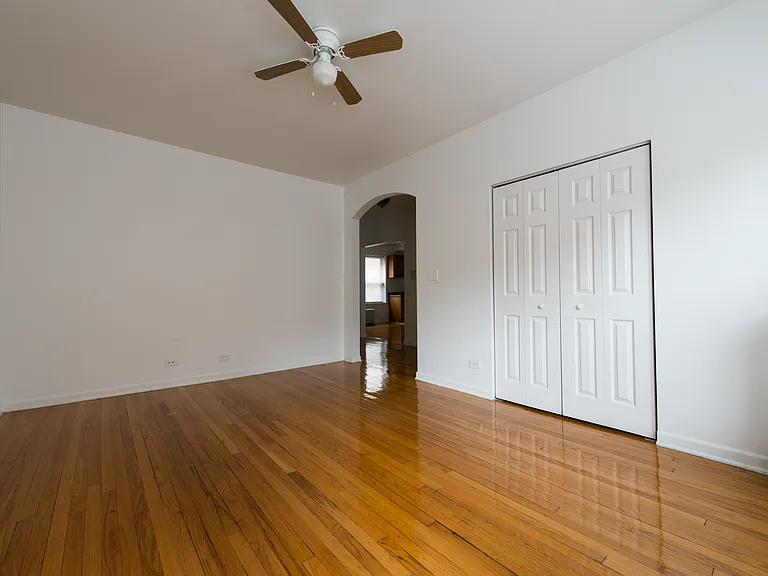 8148 S Ingleside — Photo 11