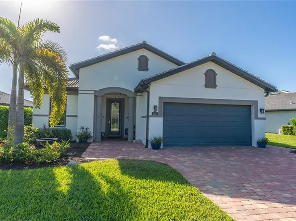 6763 Winding Cypress Dr, Naples, FL 34114