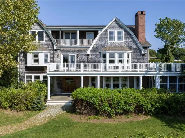 365 Boston Neck Rd, Narragansett, RI 02882