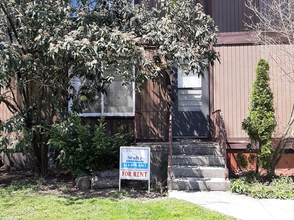 618 N Terrace Dr, Altoona, PA 16602