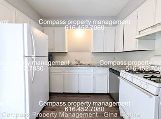 6027 Campus Park Ave SE, Grand Rapids, MI 49508