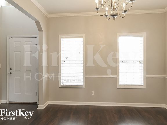 3rd image of 14 N Beckman Ct