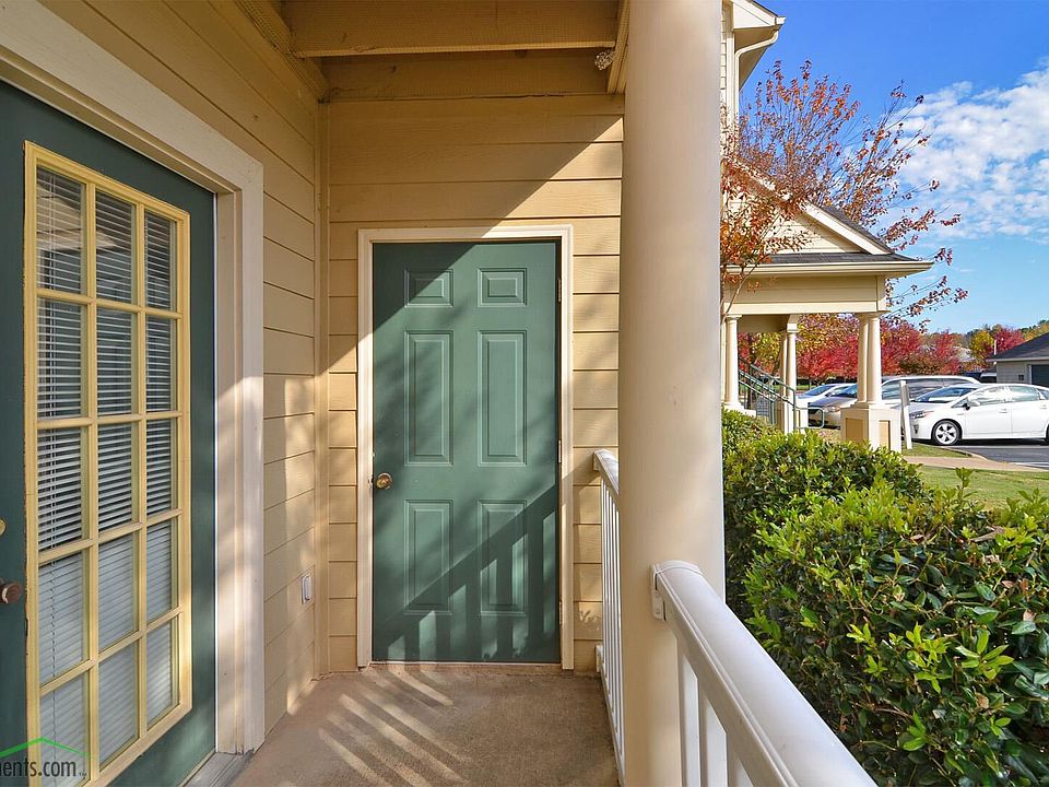 1st image of 100 Trace Dr #316