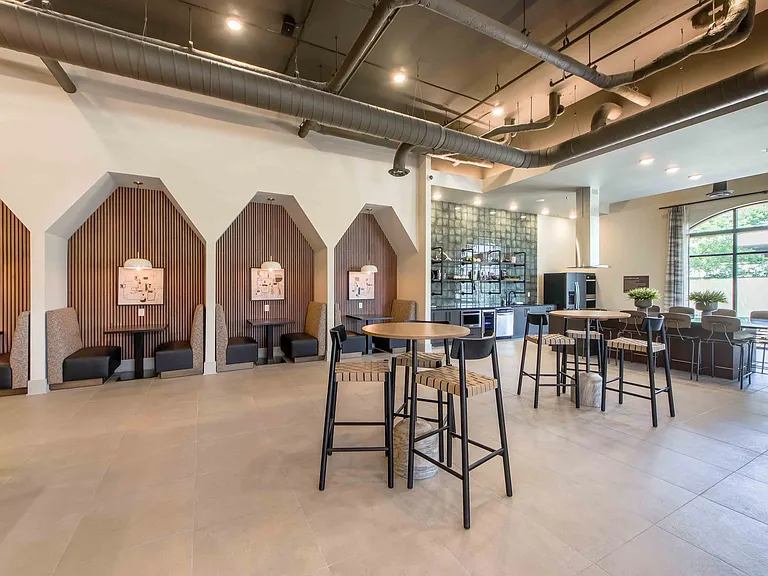 The Oliver Luxury Apartments — Photo 8