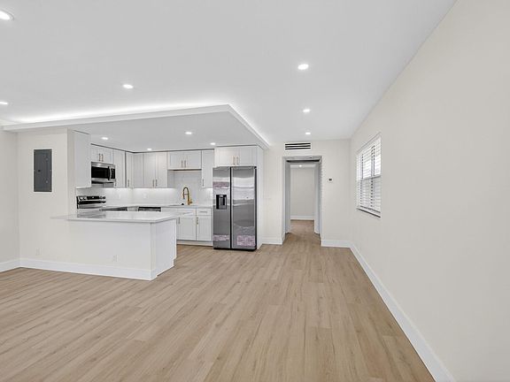 2nd image of 270 Brittany Ave #F