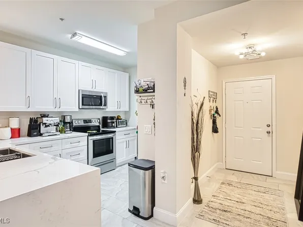 11021 Gulf Reflections Dr APT 105, Fort Myers, FL 33908