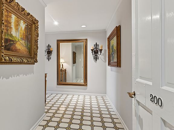 4th image of 4001 N New Braunfels Ave #200-A