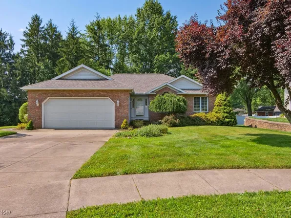 215 Bailey Ct, Doylestown, OH 44230