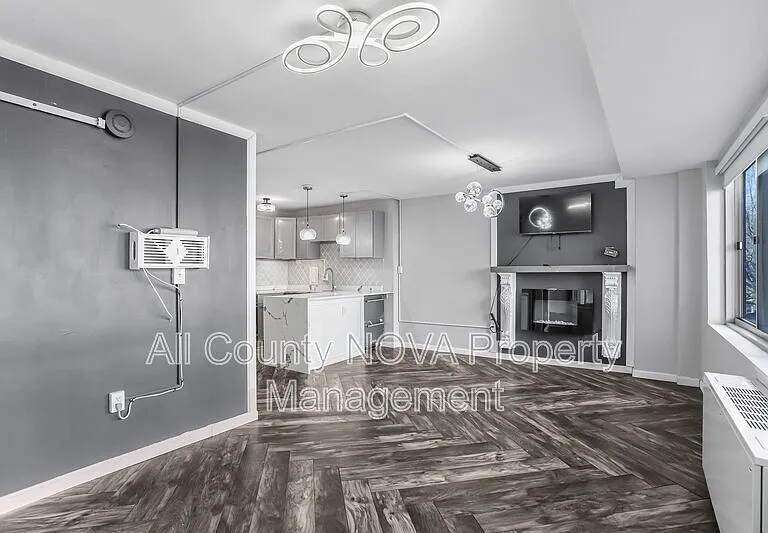 922 24th St NW #301 — Photo 30