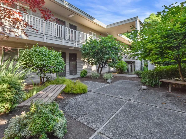 Highland Manor, 3002 N Highland St #7, Tacoma, WA 98407