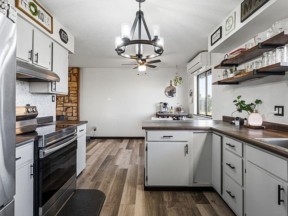 4th image of 1257 Dinkle Rd #1257