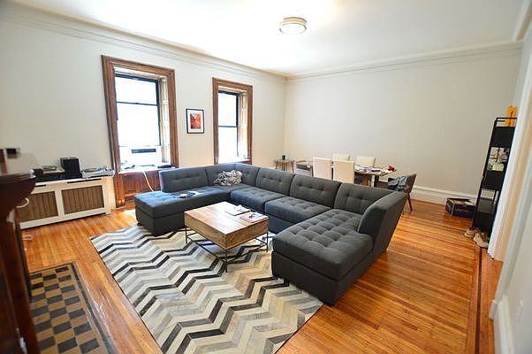 1st image of 15 W 73rd St #4A