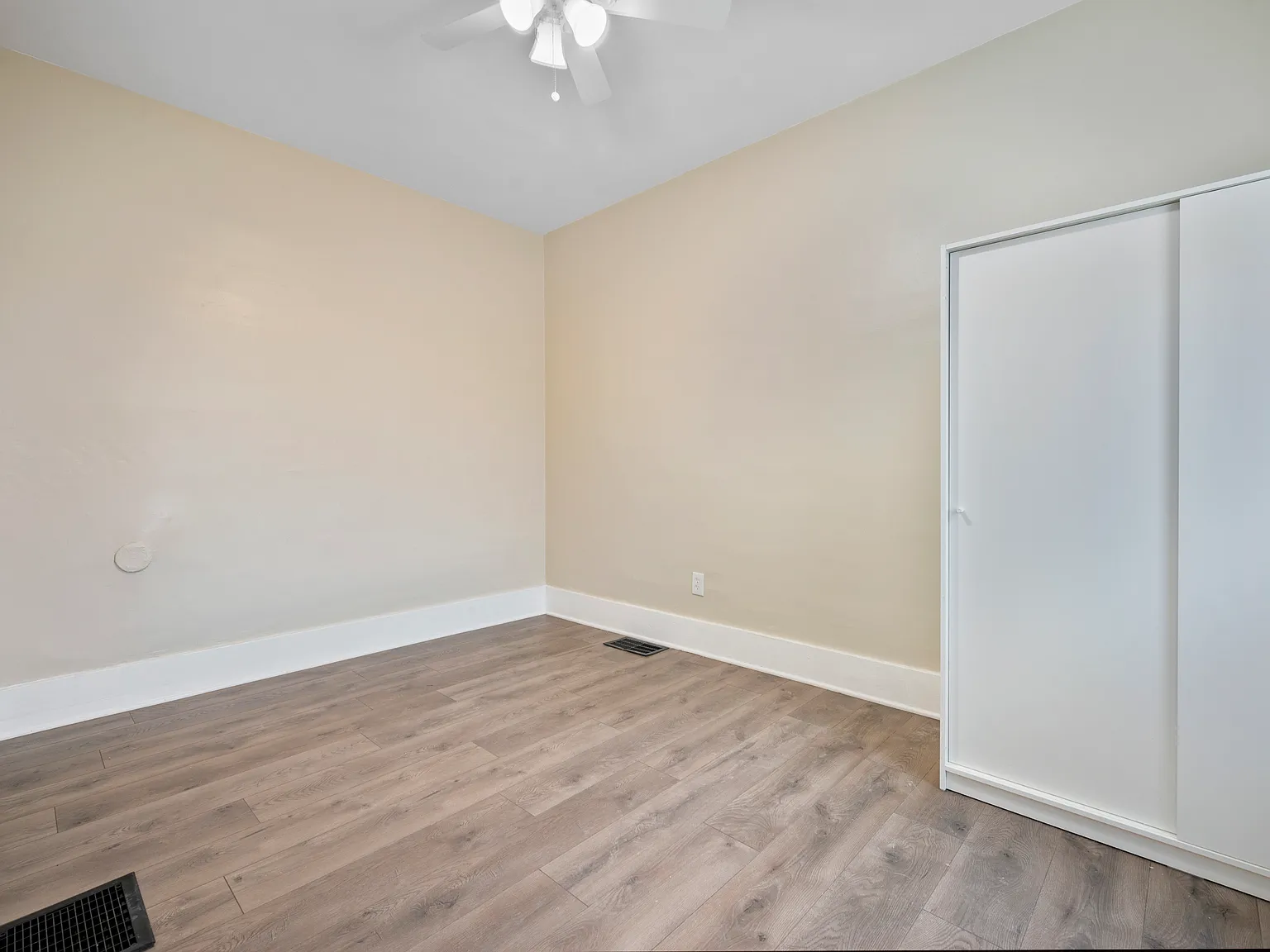 27 Rudolph Street - 1 — Photo 2