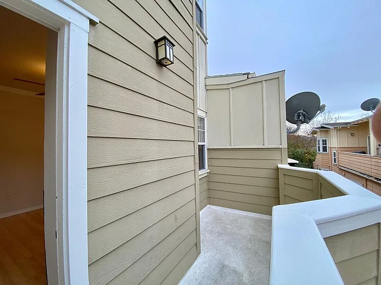 Valley Oak Drive, 140 * — Photo 27
