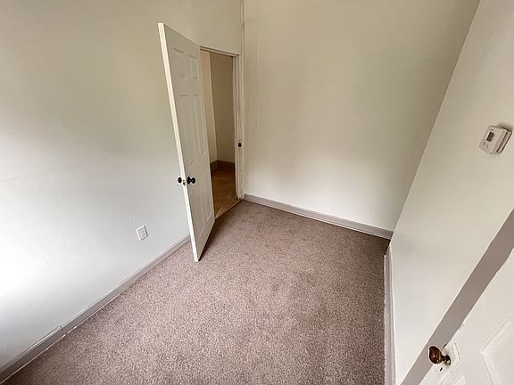 5th image of 4103 Ridgewood Ave