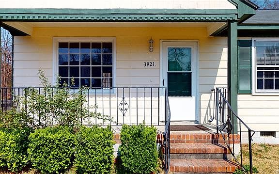 3rd image of 3921 Robert E Lee Dr