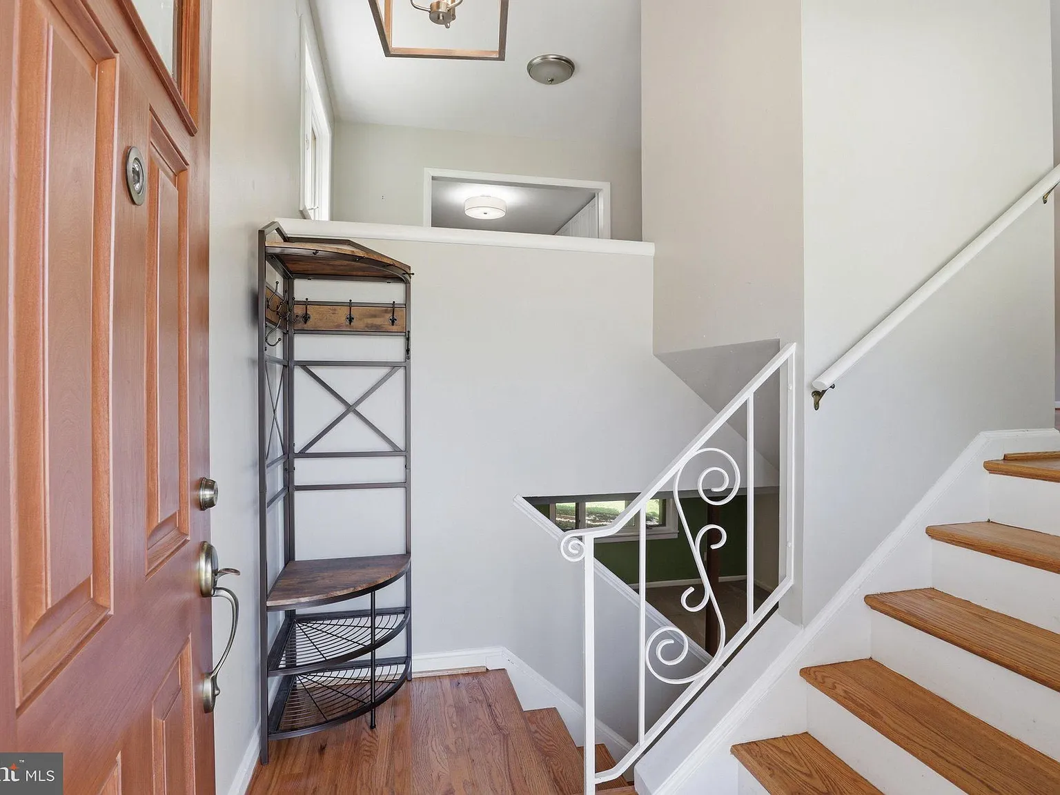 4 bed, 1776 sqft, $3,495 — Photo 2