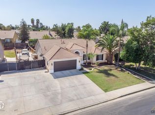 10307 Roehampton Ave, Bakersfield, CA 93312